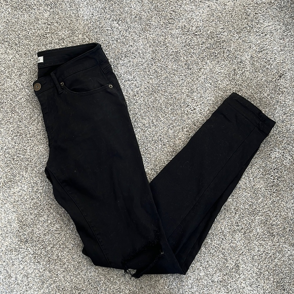 Black ripped jeans